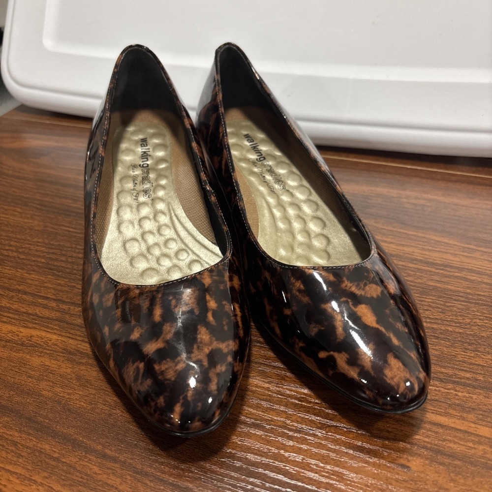 Walking Cradles Womens Shoes Brown Sz 10 W Patent Animal Print Almond Toe Brazil